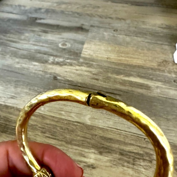 Lucky Brand Elephant Hook Bangle - Picture 7 of 9